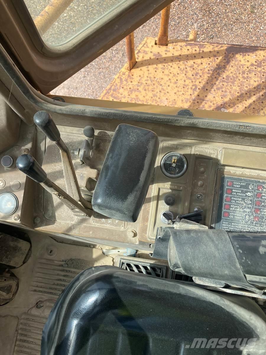 CAT 966D Φορτωτές με λάστιχα (Τροχοφόροι)