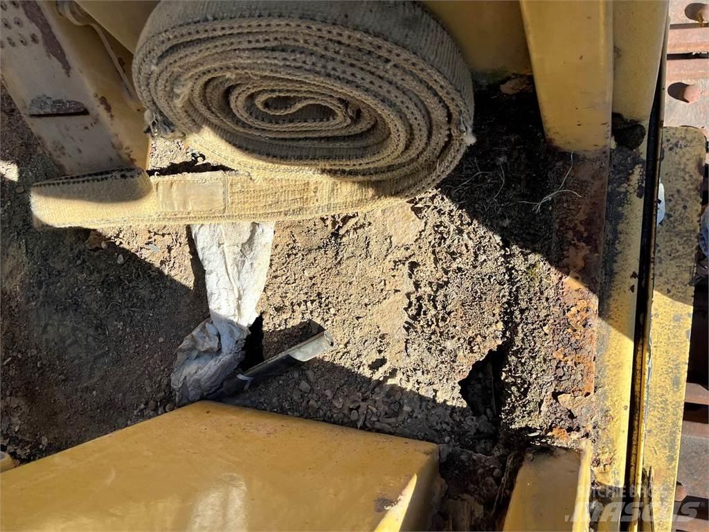 CAT 973 Φορτωτές με ερπύστριες