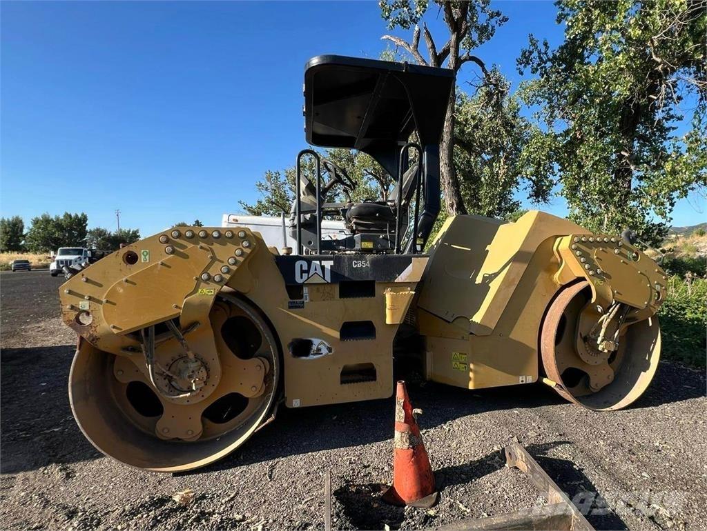 CAT CB54 Οδοστρωτήρες μονού κυλίνδρου