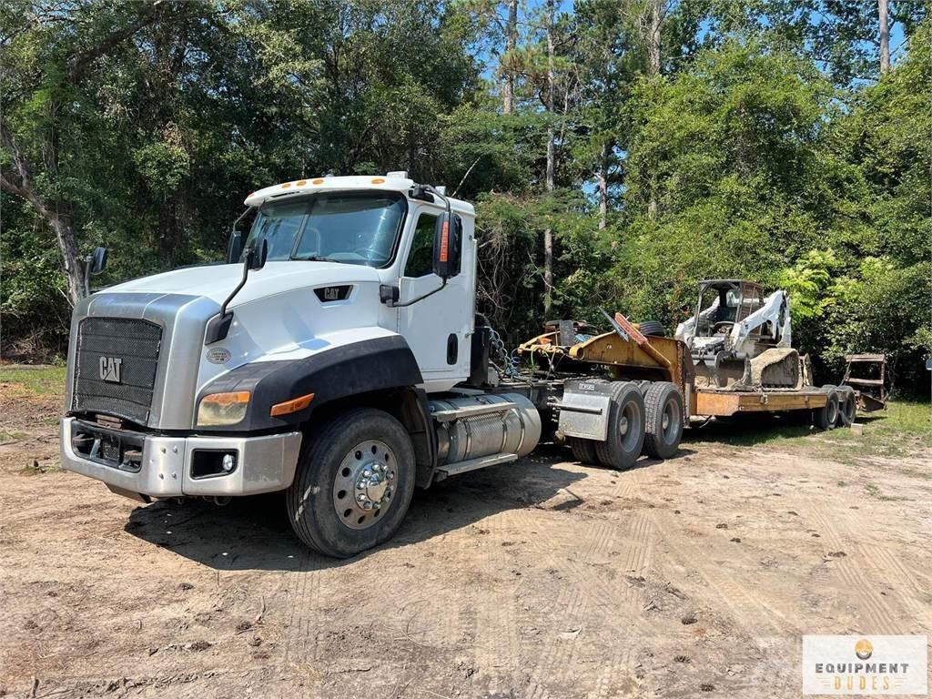 CAT CT660S Τράκτορες