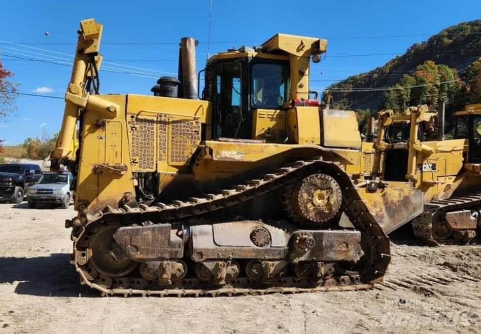 CAT D10T Μπουλντόζες με ερπύστριες