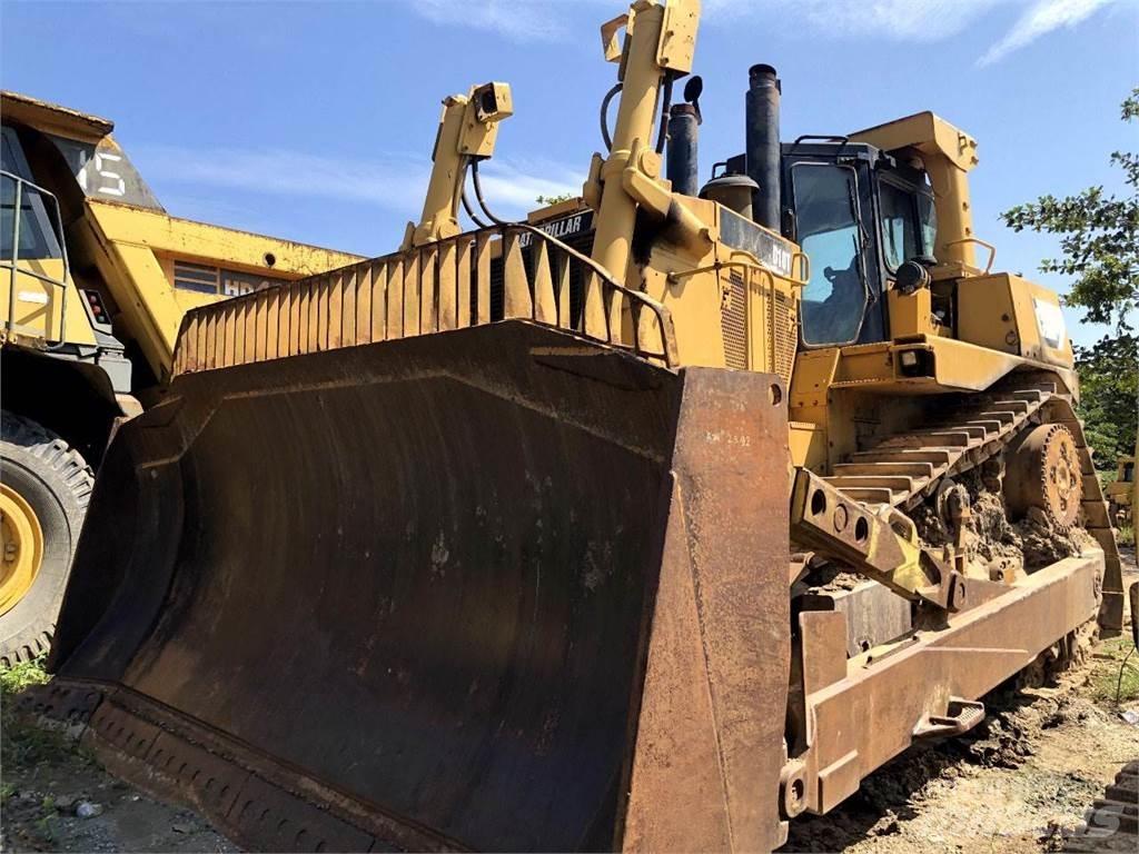 CAT D10T Μπουλντόζες με ερπύστριες