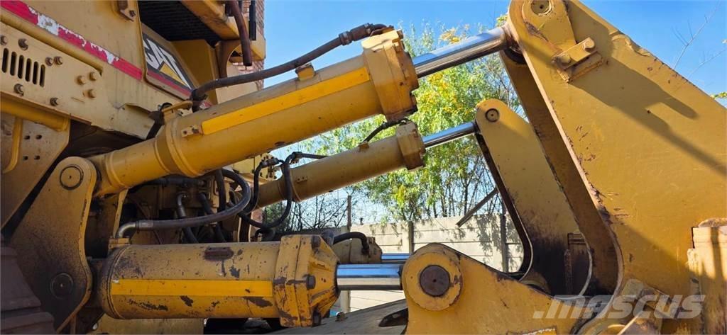 CAT D10T Μπουλντόζες με ερπύστριες