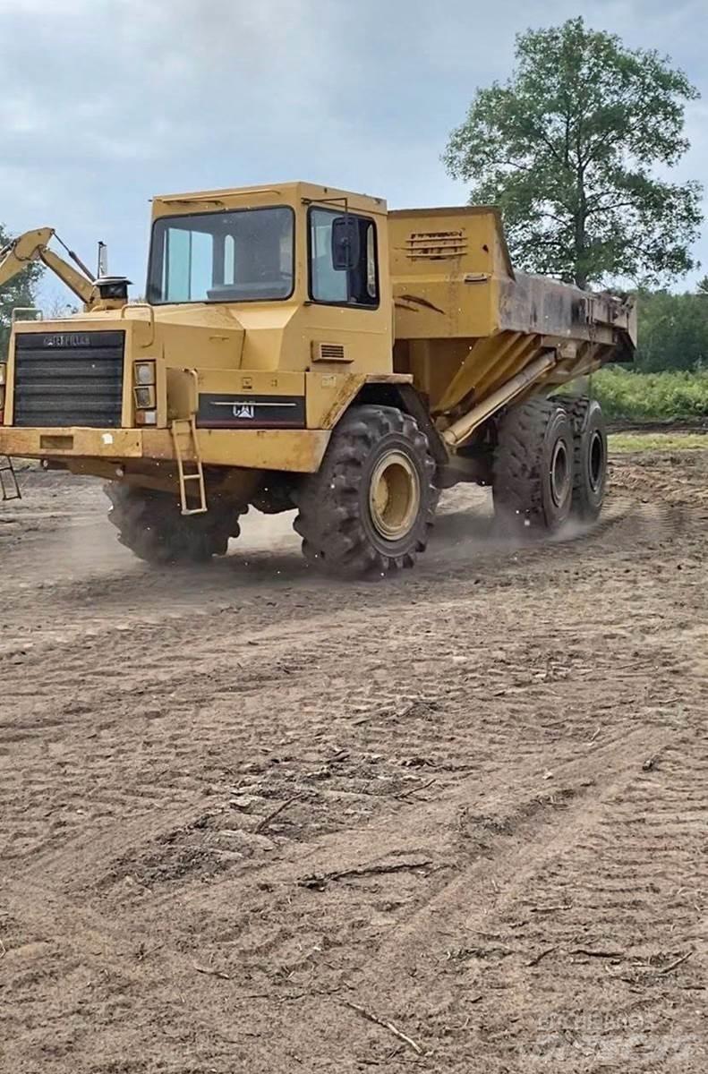 CAT D250B Σπαστό Dump Truck ADT