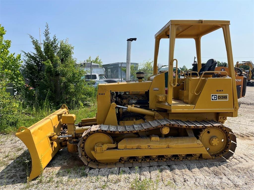 CAT D3B Μπουλντόζες με ερπύστριες