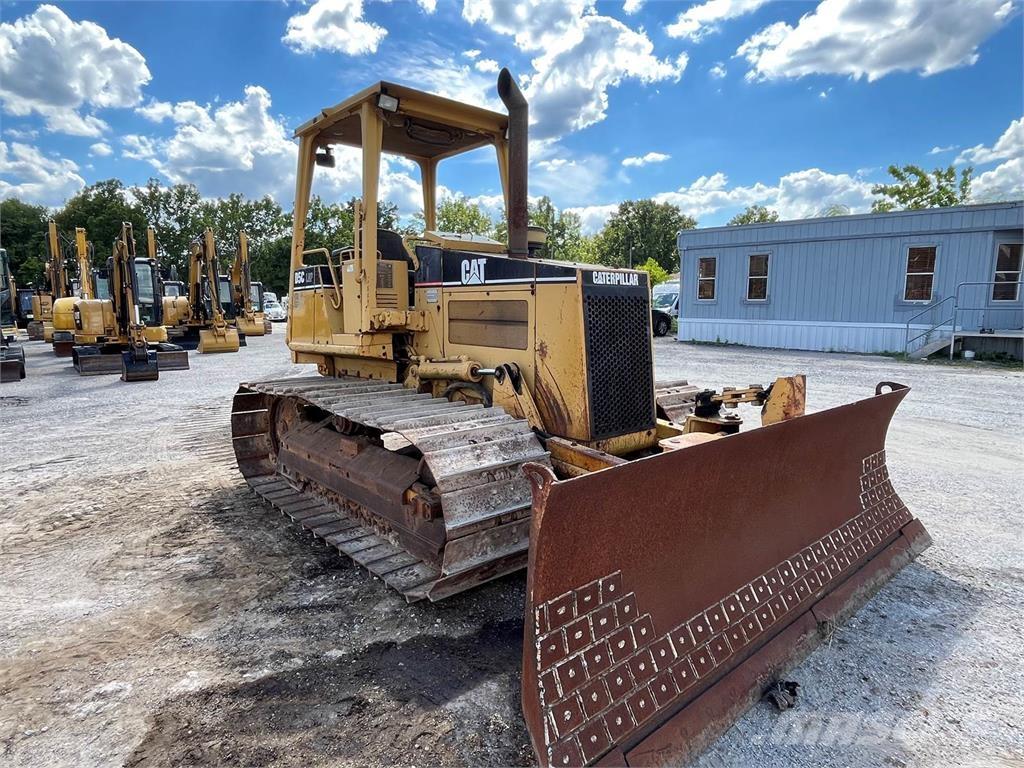 CAT D5C Μπουλντόζες με ερπύστριες