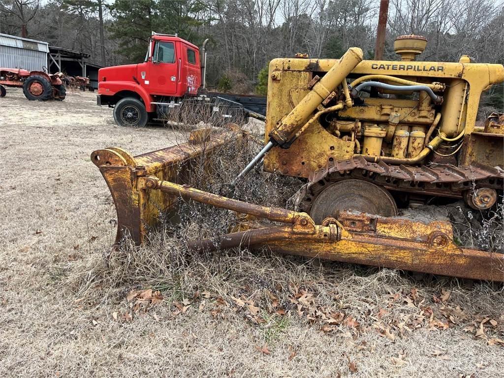 CAT D6 Μπουλντόζες με ερπύστριες