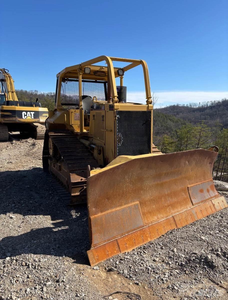 CAT D6M XL Μπουλντόζες με ερπύστριες