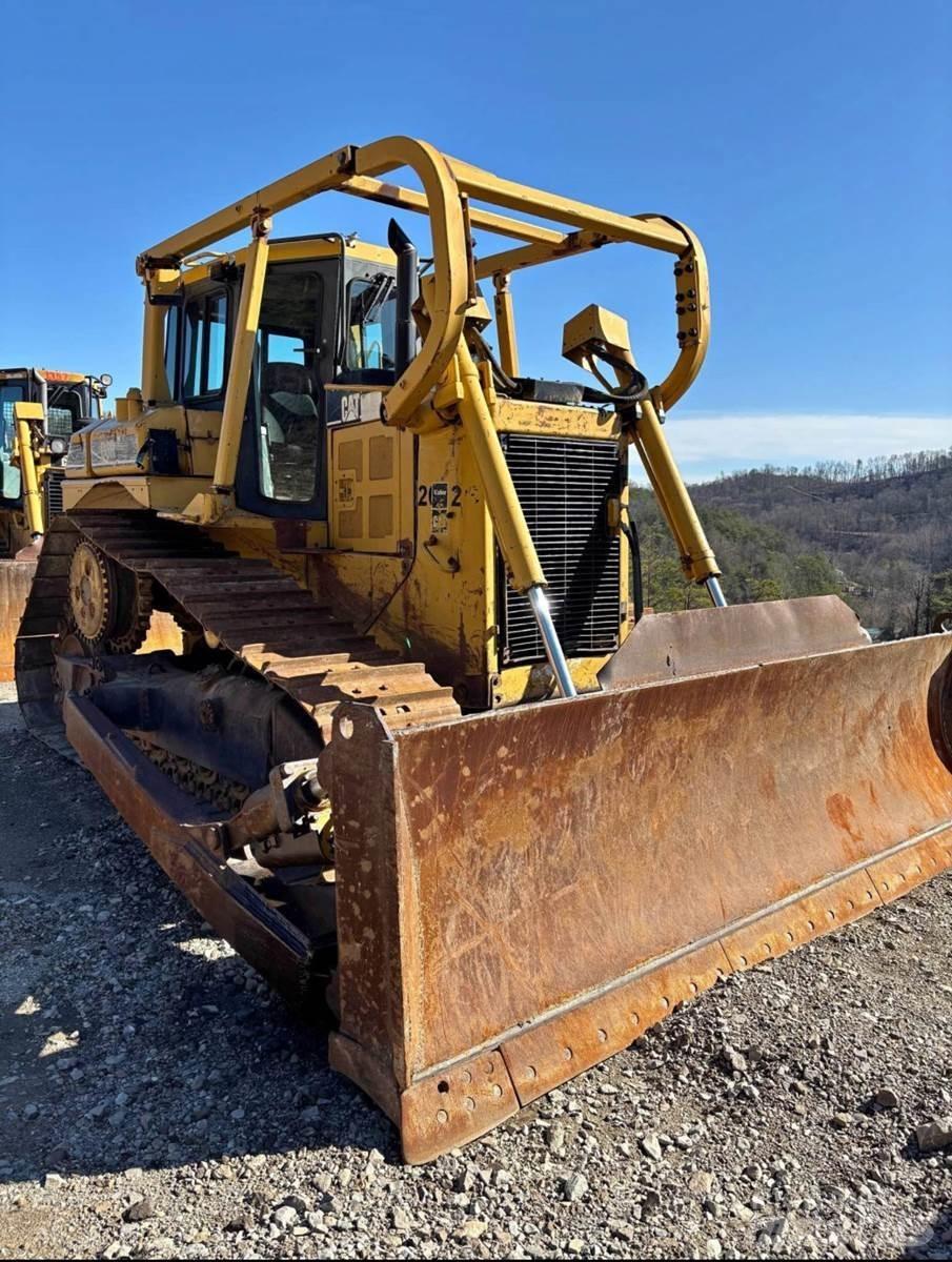 CAT D6R Μπουλντόζες με ερπύστριες
