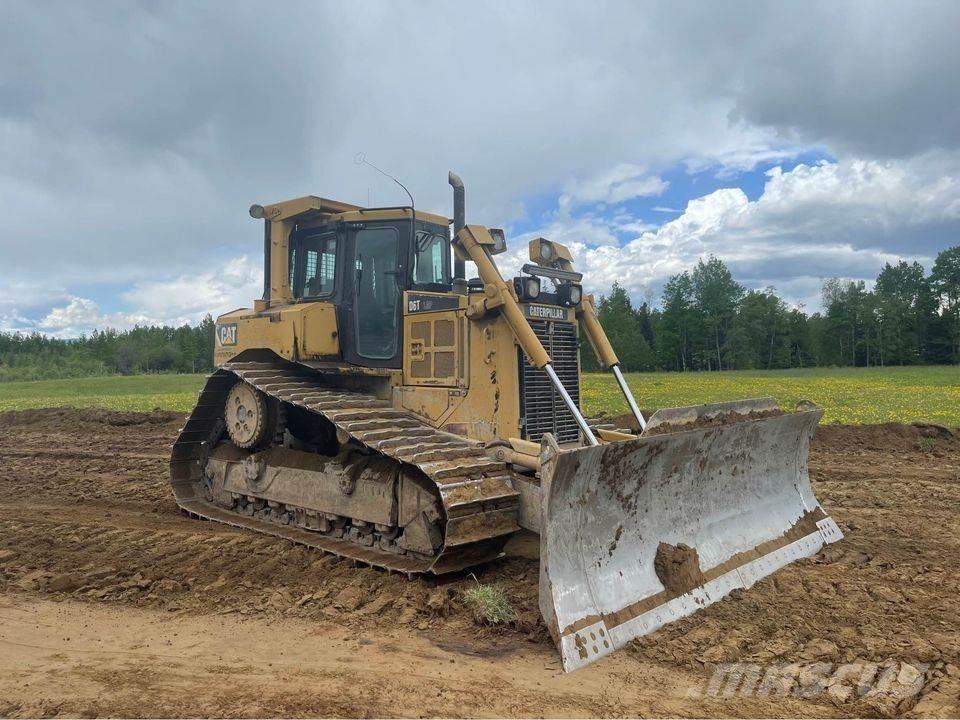 CAT D6T Μπουλντόζες με ερπύστριες