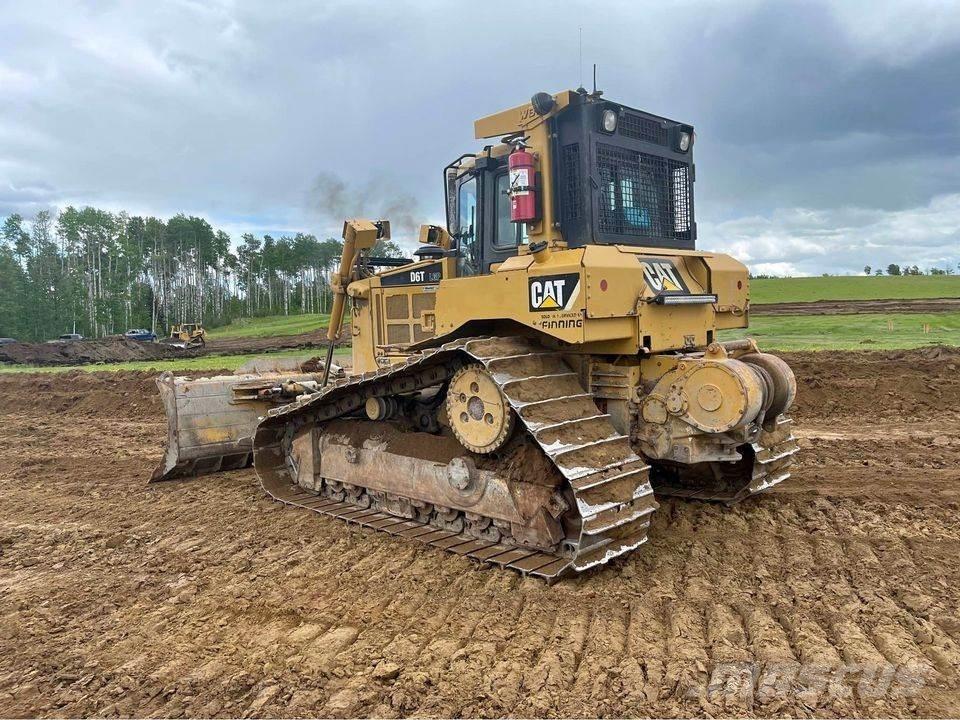 CAT D6T Μπουλντόζες με ερπύστριες