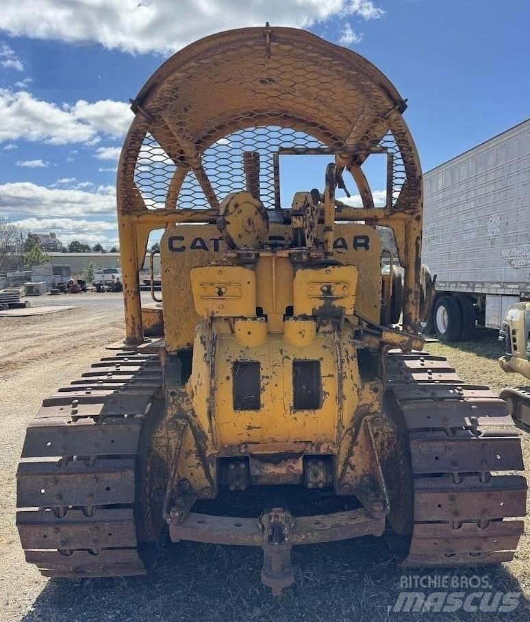 CAT D7 Μπουλντόζες με ερπύστριες