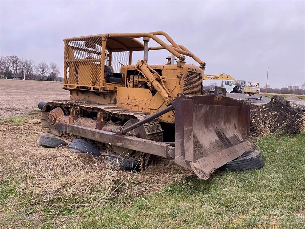 CAT D7E Μπουλντόζες με ερπύστριες