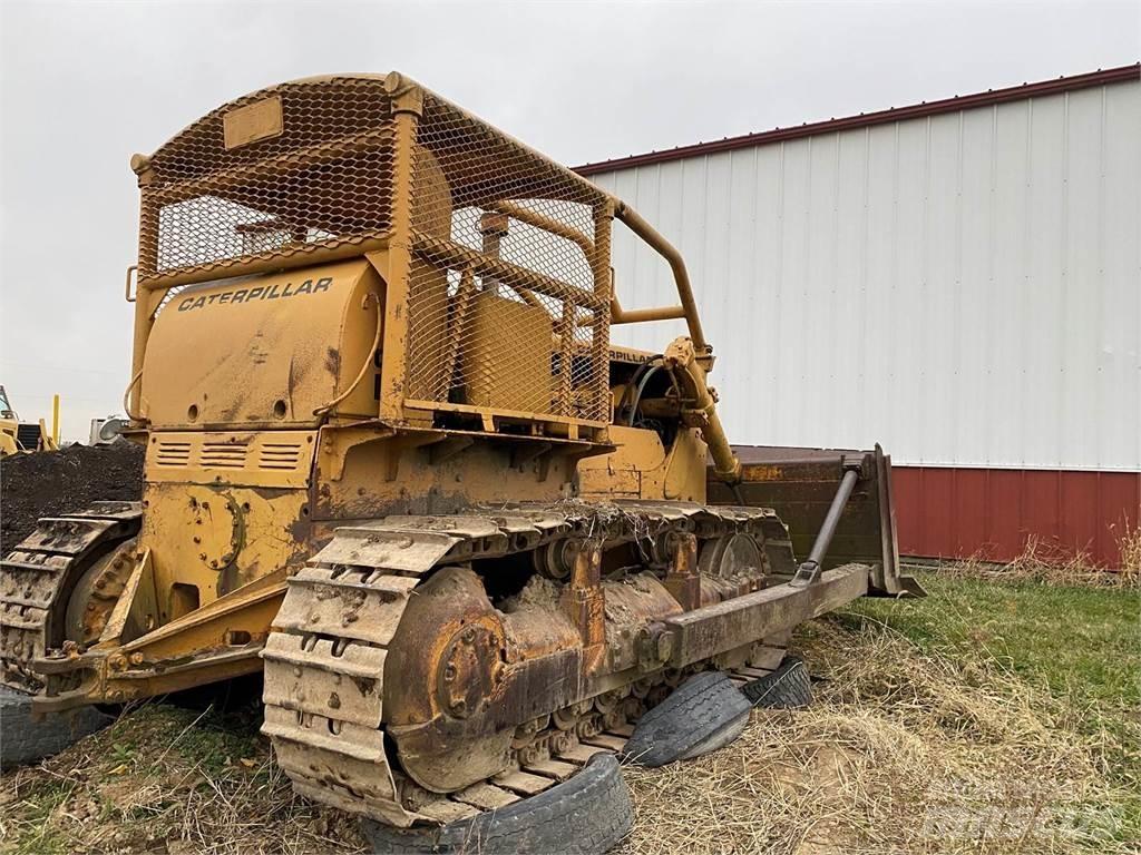CAT D7E Μπουλντόζες με ερπύστριες