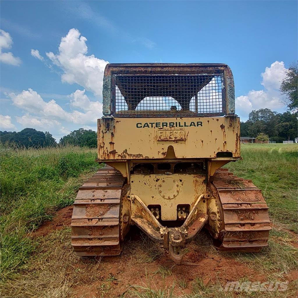 CAT D7E Μπουλντόζες με ερπύστριες