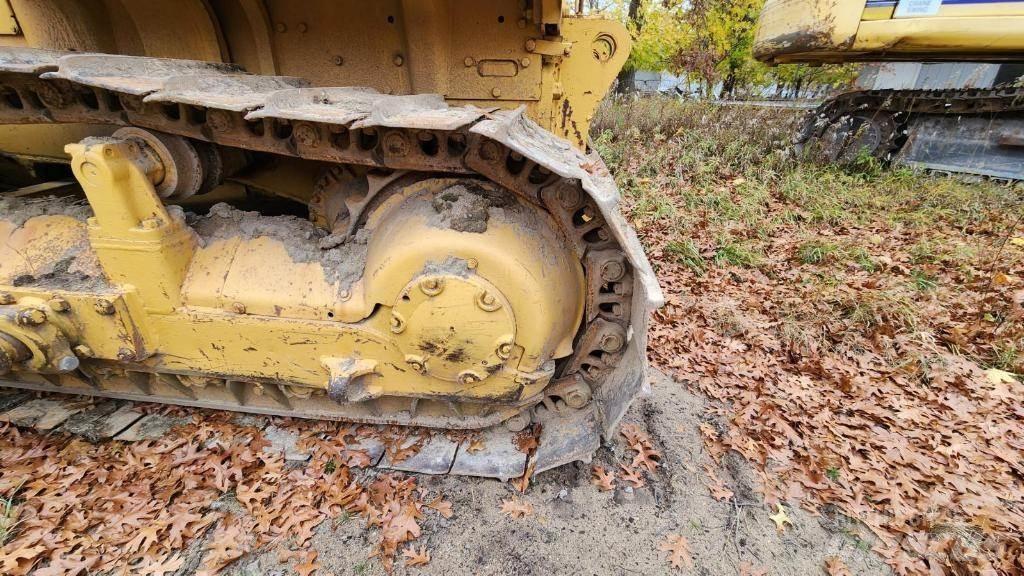 CAT D7F Μπουλντόζες με ερπύστριες