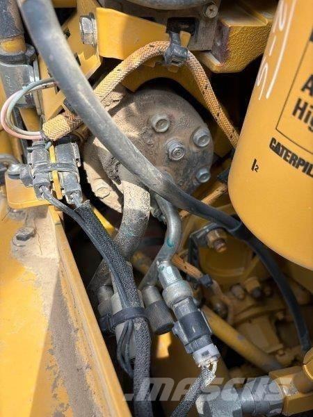 CAT D8T Μπουλντόζες με ερπύστριες