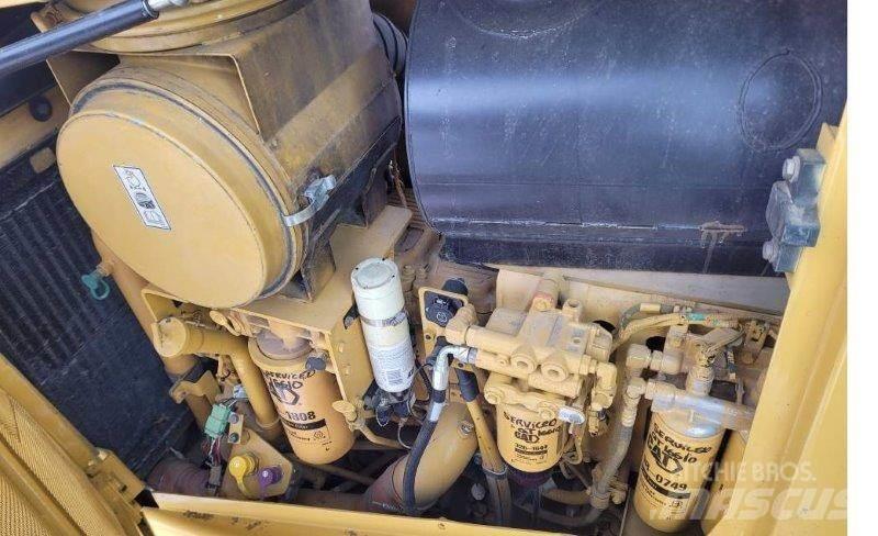 CAT D8T Μπουλντόζες με ερπύστριες