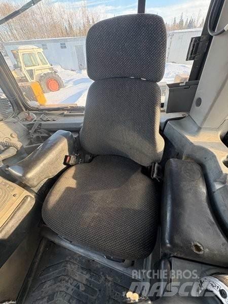 CAT D8T Μπουλντόζες με ερπύστριες