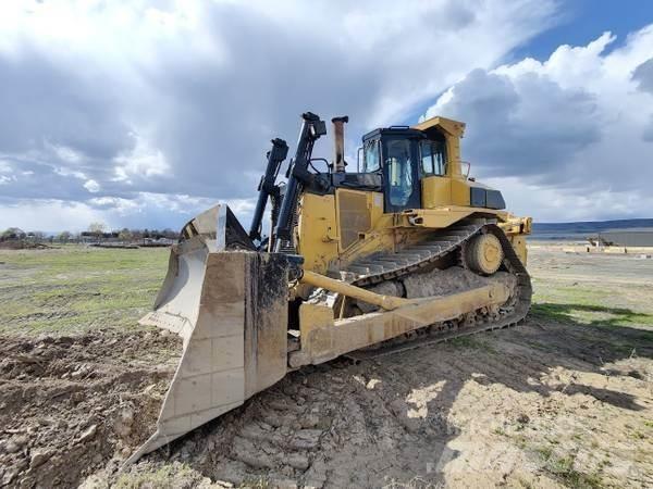 CAT D9N Μπουλντόζες με ερπύστριες