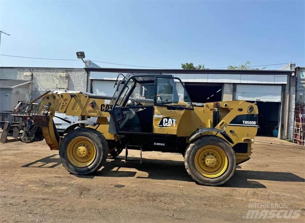 CAT TH580B Τηλεσκοπικοί ανυψωτές