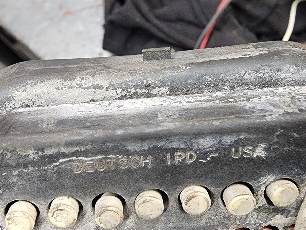  DEUT Ηλεκτρονικά