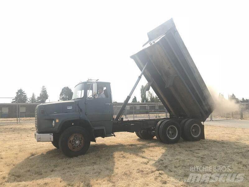 Ford 8000 Φορτηγά Ανατροπή