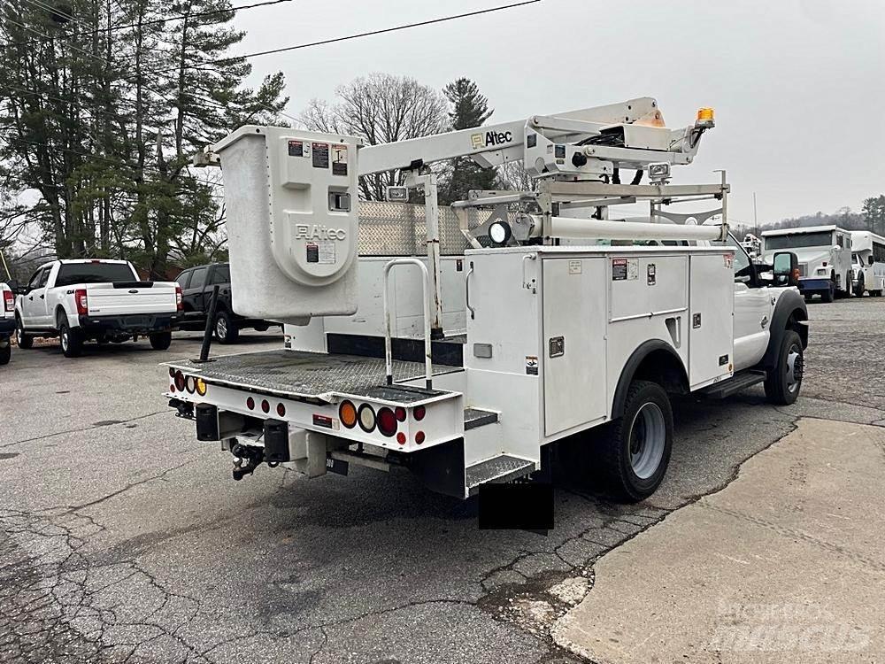 Ford F-450 Εναέριες πλατφόρμες τοποθετημένες σε φορτηγό