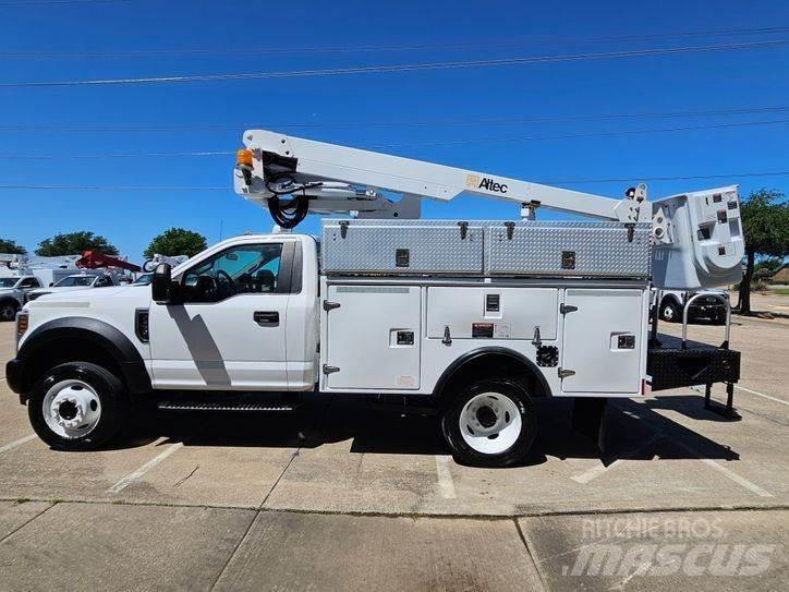 Ford F-450 Εναέριες πλατφόρμες τοποθετημένες σε φορτηγό
