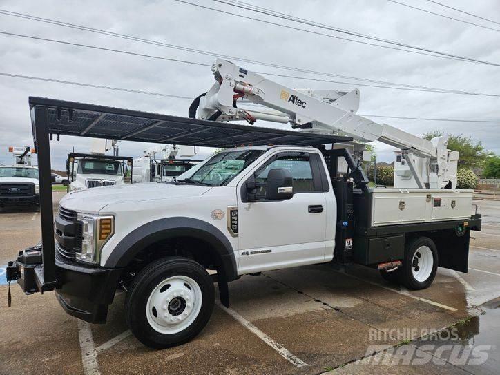 Ford F-550 Εναέριες πλατφόρμες τοποθετημένες σε φορτηγό