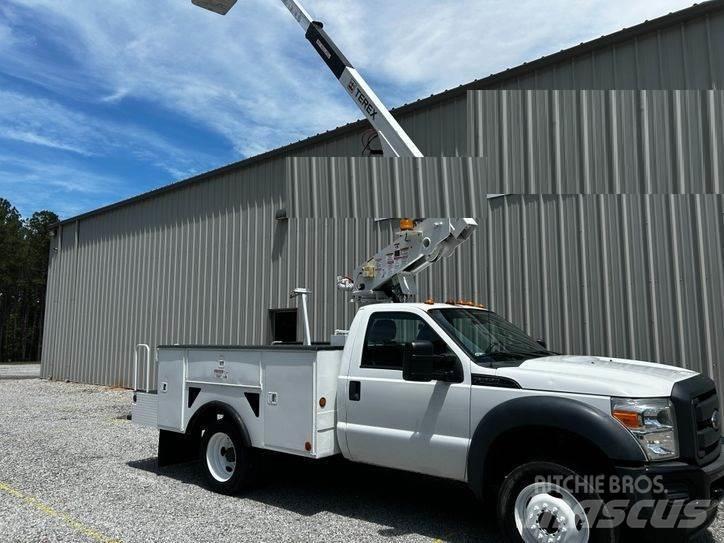 Ford F-550 Εναέριες πλατφόρμες τοποθετημένες σε φορτηγό