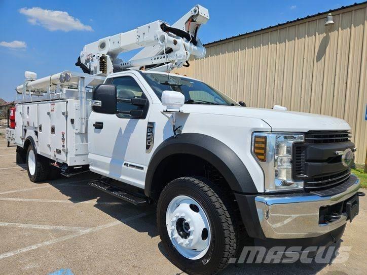 Ford F-550 Εναέριες πλατφόρμες τοποθετημένες σε φορτηγό