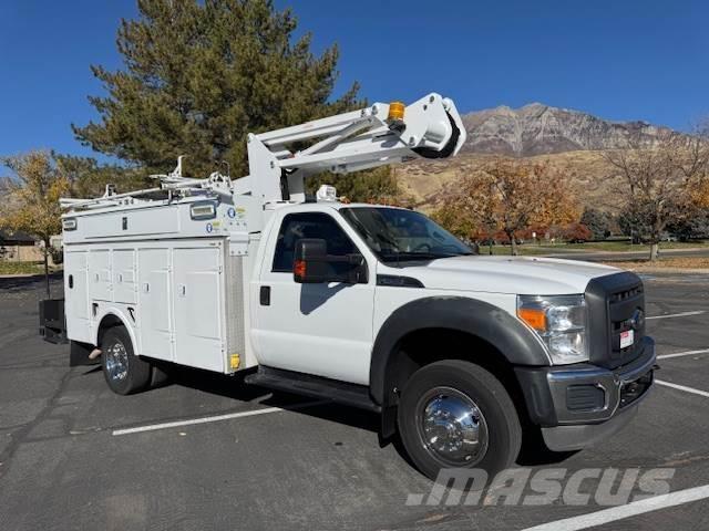 Ford F-550 Εναέριες πλατφόρμες τοποθετημένες σε φορτηγό