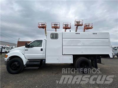 Ford F-750 Φορτηγά θρυμματισένου ξύλου