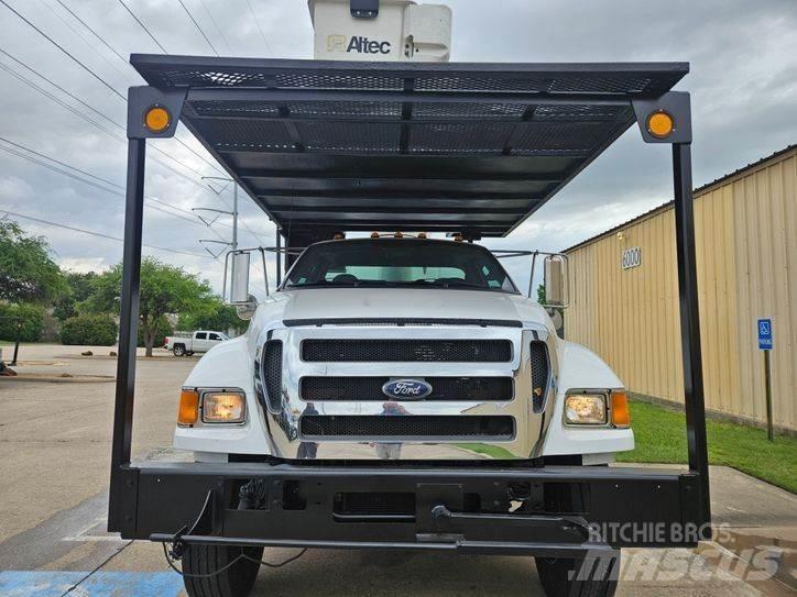 Ford F-750 Εναέριες πλατφόρμες τοποθετημένες σε φορτηγό