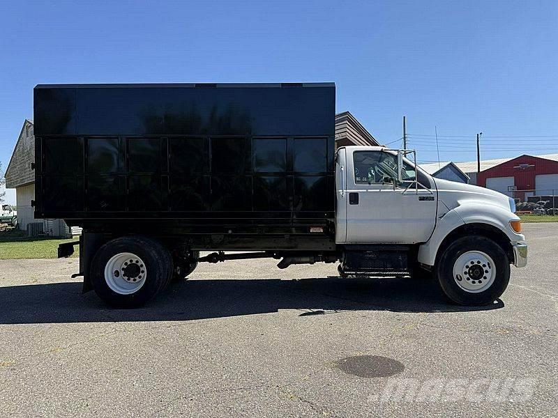 Ford F-750 Φορτηγά θρυμματισένου ξύλου