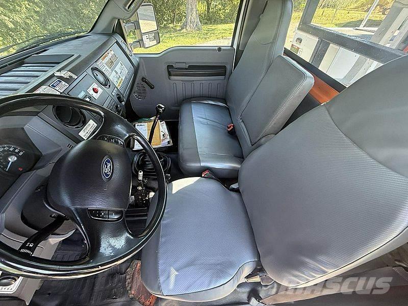 Ford F-750 Εναέριες πλατφόρμες τοποθετημένες σε φορτηγό