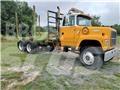 Ford L8000 Φορτηγά ξυλείας