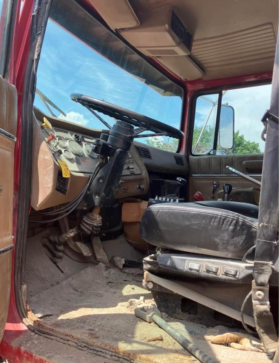 Ford L9000 Βυτιοφόρα φορτηγά