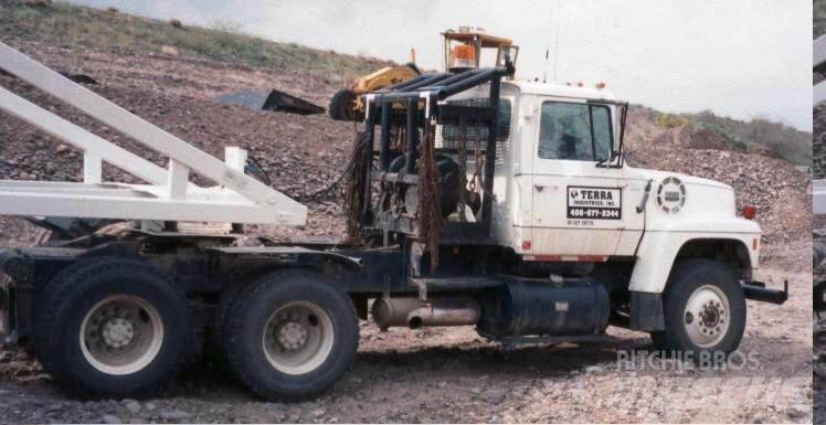 Ford LT9000 Φορτηγά βαρούλκα