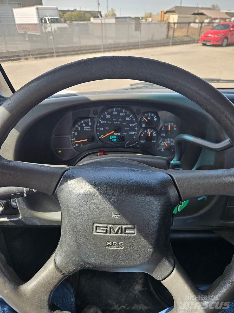 GMC C5500 Φορτηγά Kαρότσα με ανοιγόμενα πλαϊνά