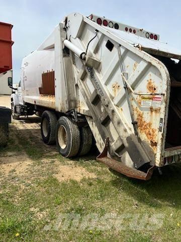 GMC C8 Απορριμματοφόρα