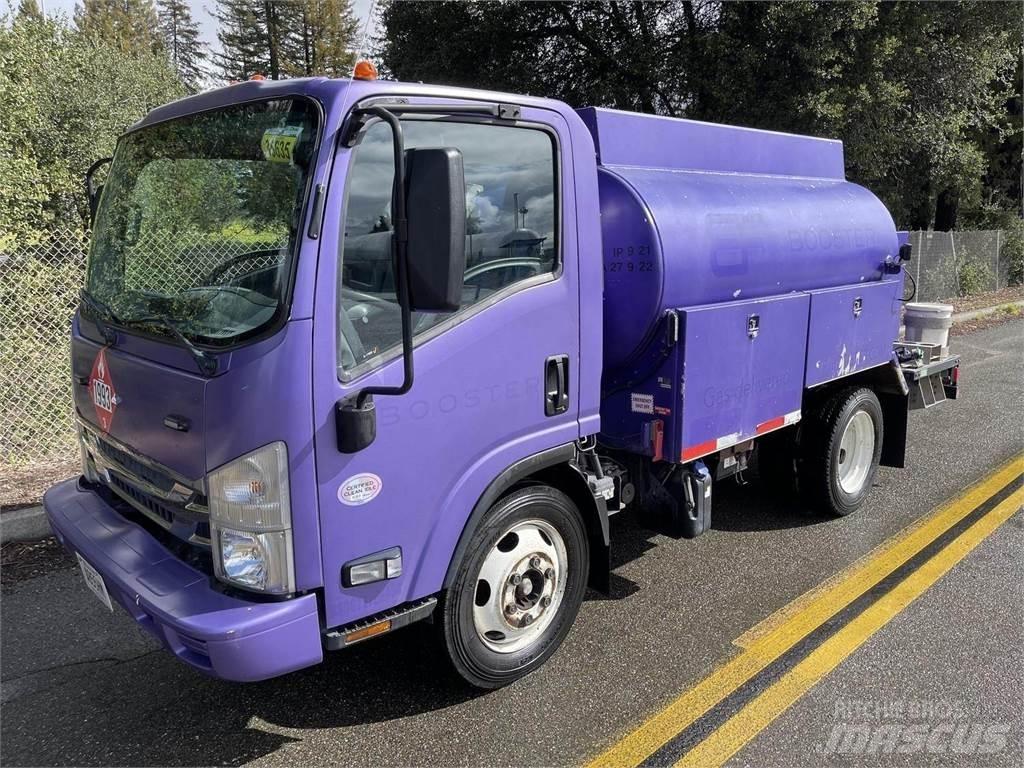 Isuzu NPR Βυτιοφόρα φορτηγά