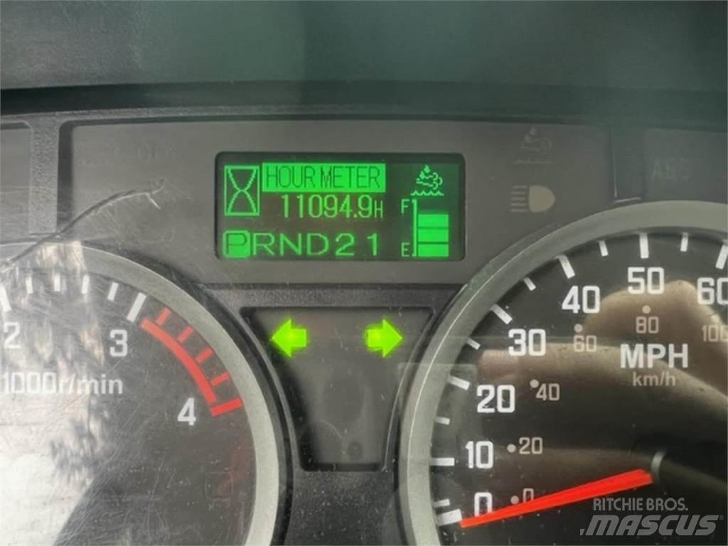 Isuzu NPR Βυτιοφόρα φορτηγά