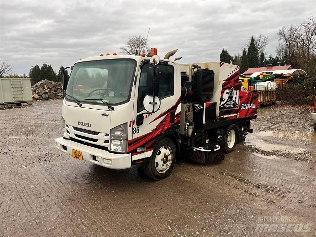 Isuzu NPR Σκούπες