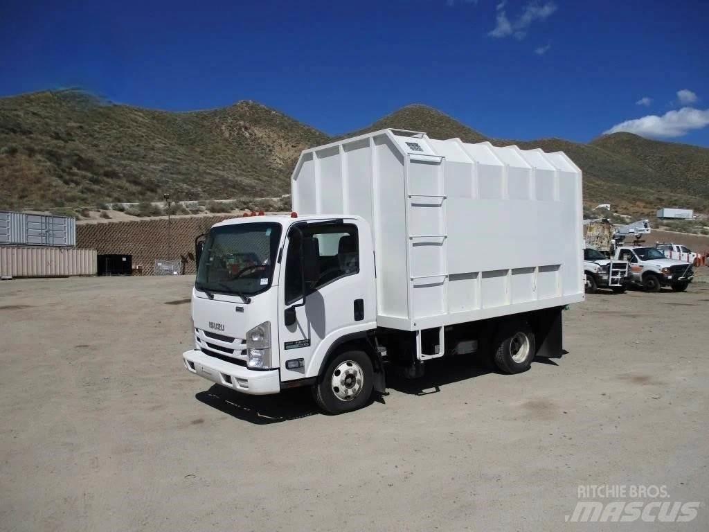 Isuzu NPR Φορτηγά θρυμματισένου ξύλου