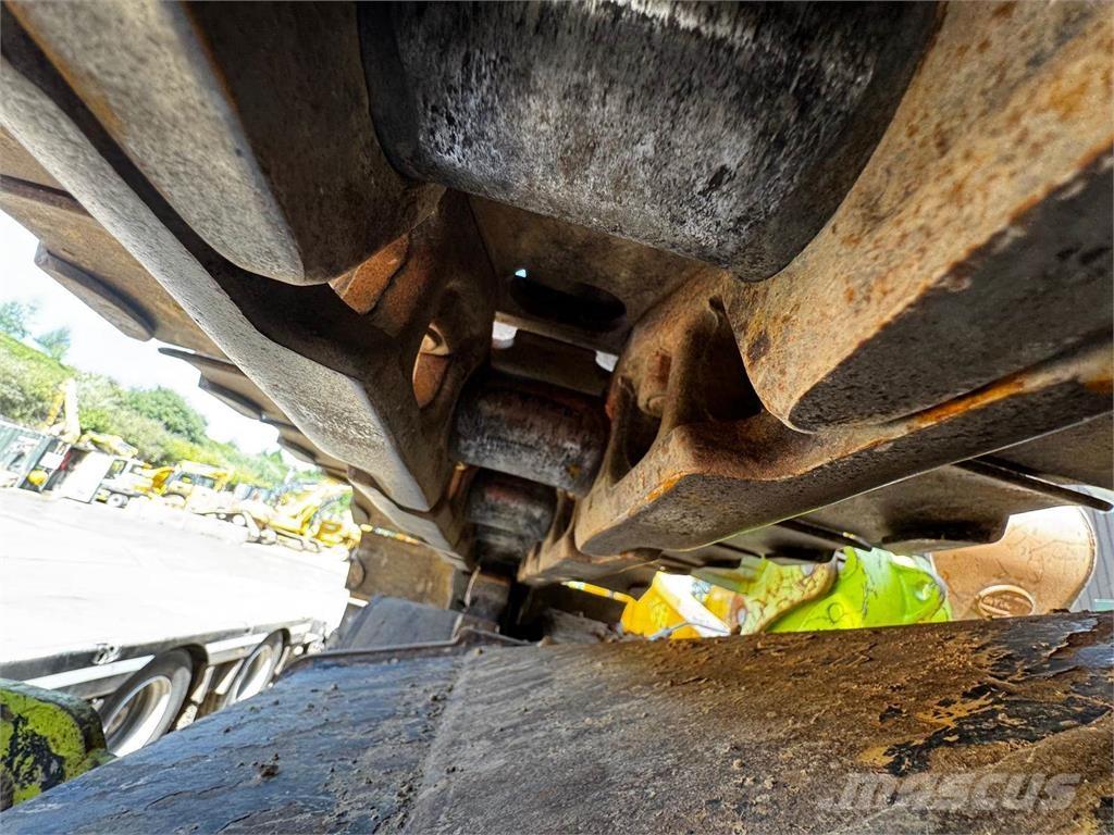 JCB 220XLC Εκσκαφείς με ερπύστριες