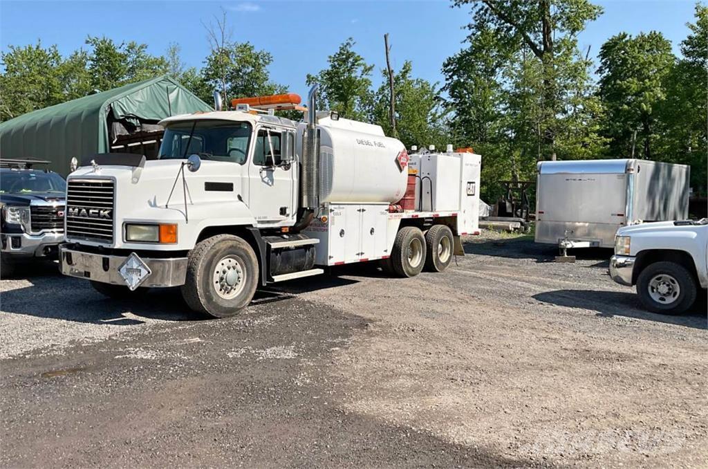 Mack CH613 Βυτιοφόρα φορτηγά
