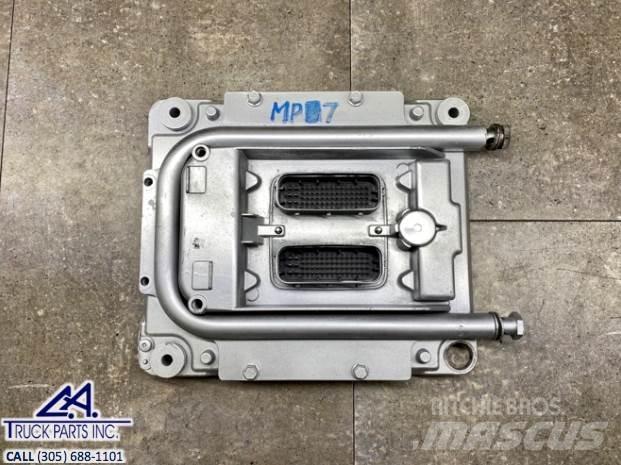 Mack MP7 Ηλεκτρονικά