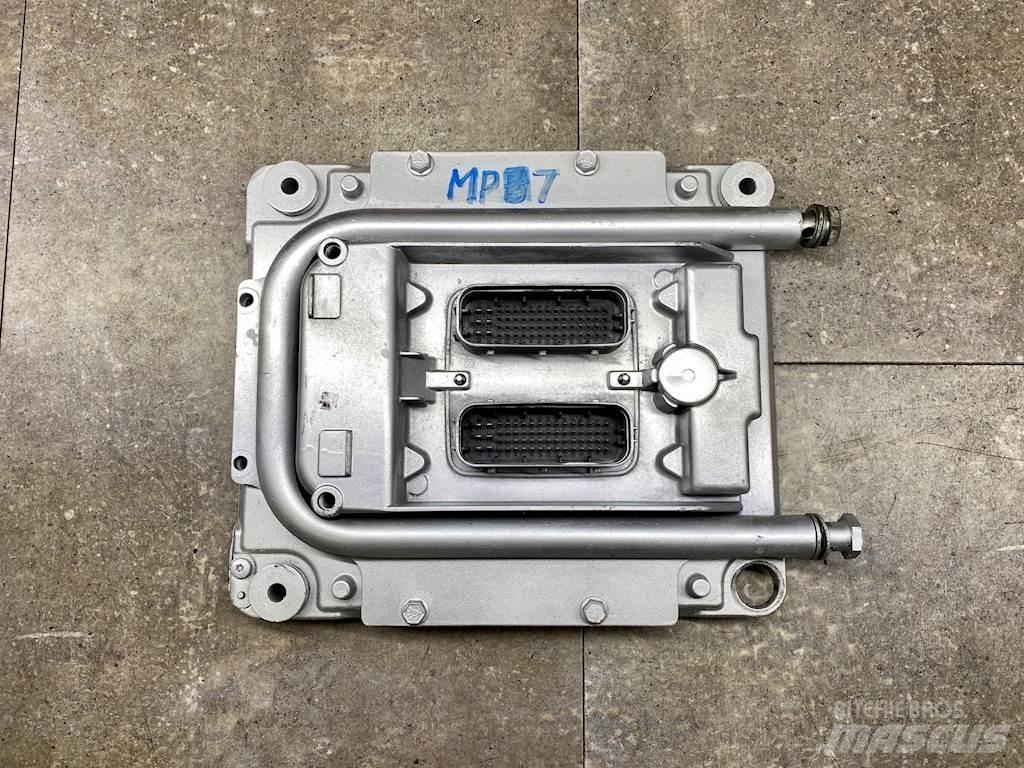 Mack MP7 Ηλεκτρονικά